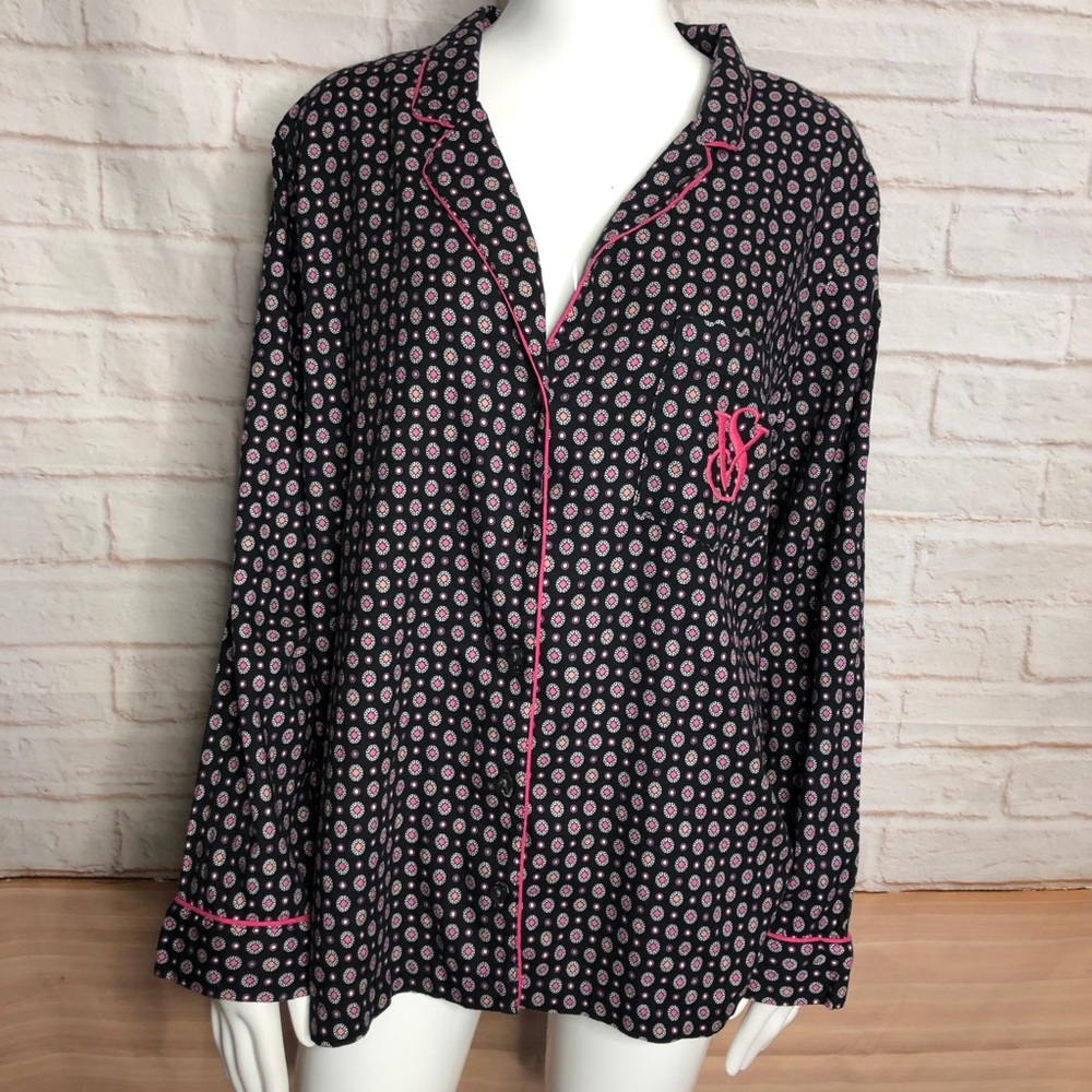 Victoria's Secret Black and Pink Pajama Top